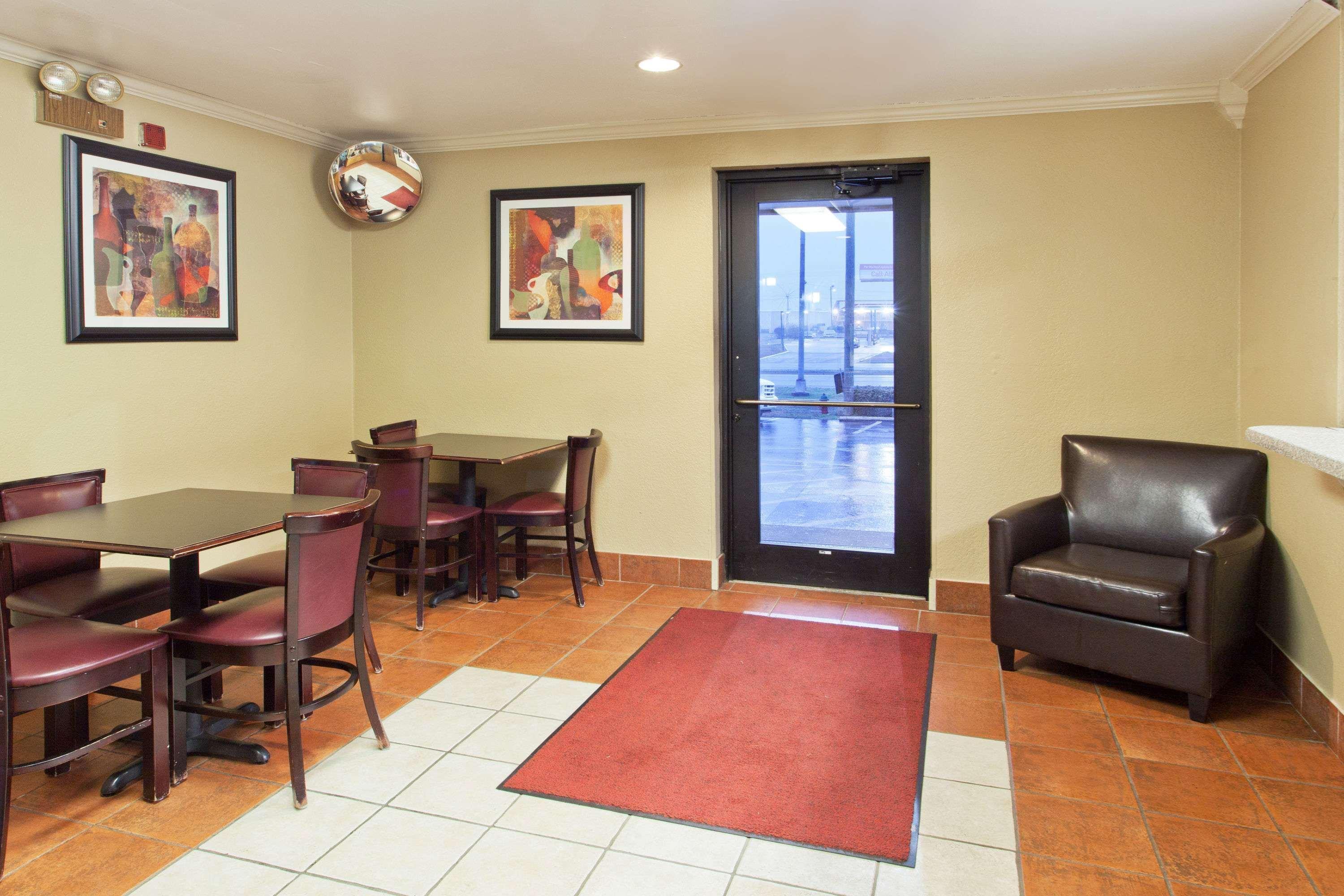 Super 8 By Wyndham Tuscaloosa Ξενοδοχείο Εξωτερικό φωτογραφία